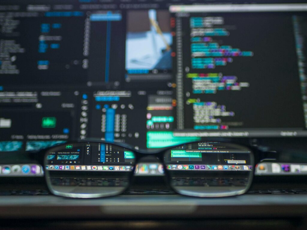 pexels-photo-577585-577585 #DataEngineering #ETL #ELT #BigData #CloudComputing #Tlatoanix